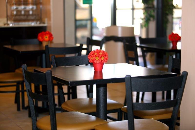 Best Western Airport Albuquerque Innsuites Hotel & Suites Restoran fotoğraf